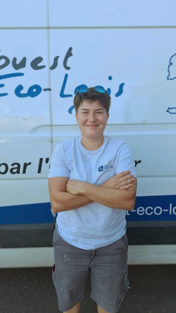 Pauline, nouvelle poseuse chez Ouest Eco-Logis : « C’est un métier qui me correspond parfaitement, il associe des aspects très pratiques avec un côté très humain »