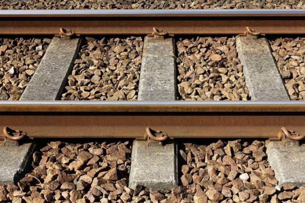 Comment sont construites les voies de chemin de fer ? Grâce à la pierre !