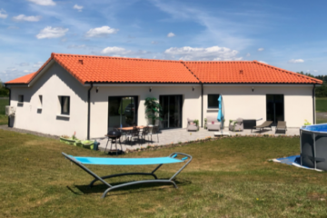 Valentin Greiner, propriétaire d’une maison en béton cellulaire en Haute-Loire : « Notre facture énergétique a été divisée par deux ! »